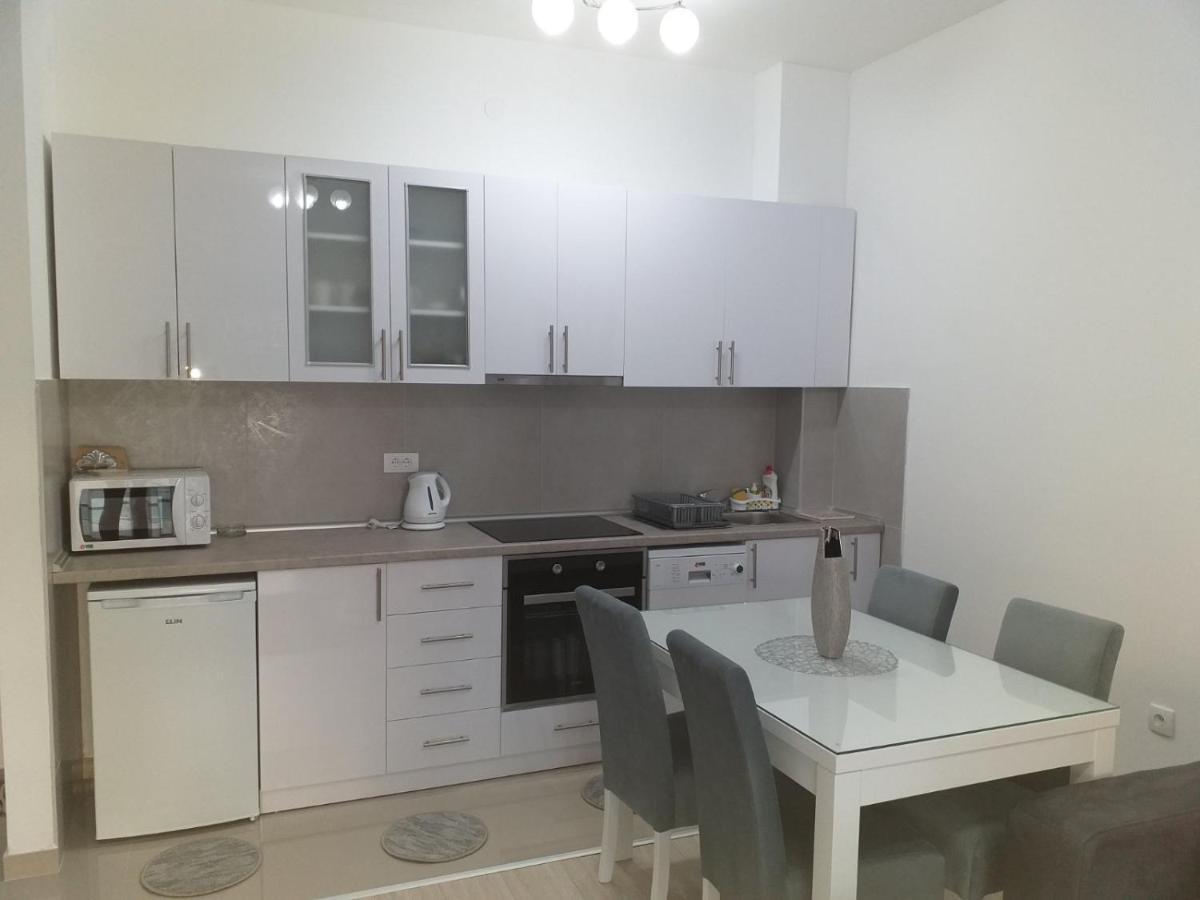 Renome Apartmani Banja Koviljača Екстериор снимка