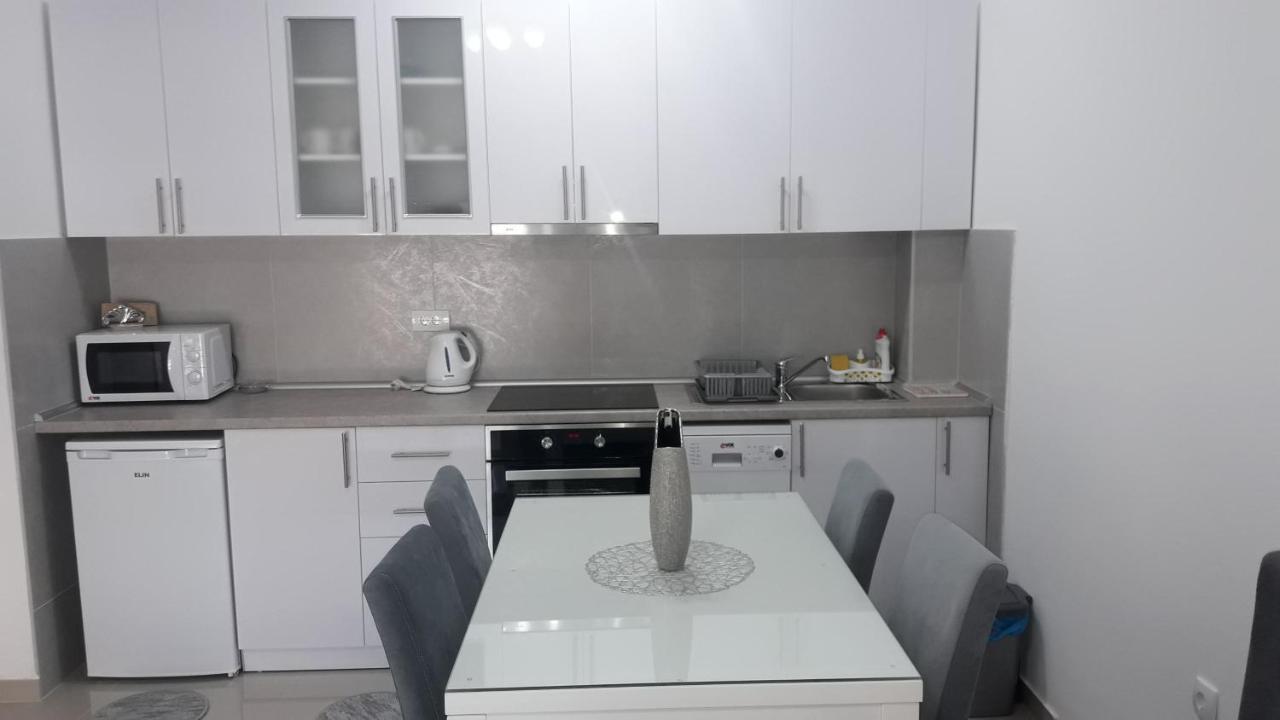 Renome Apartmani Banja Koviljača Екстериор снимка