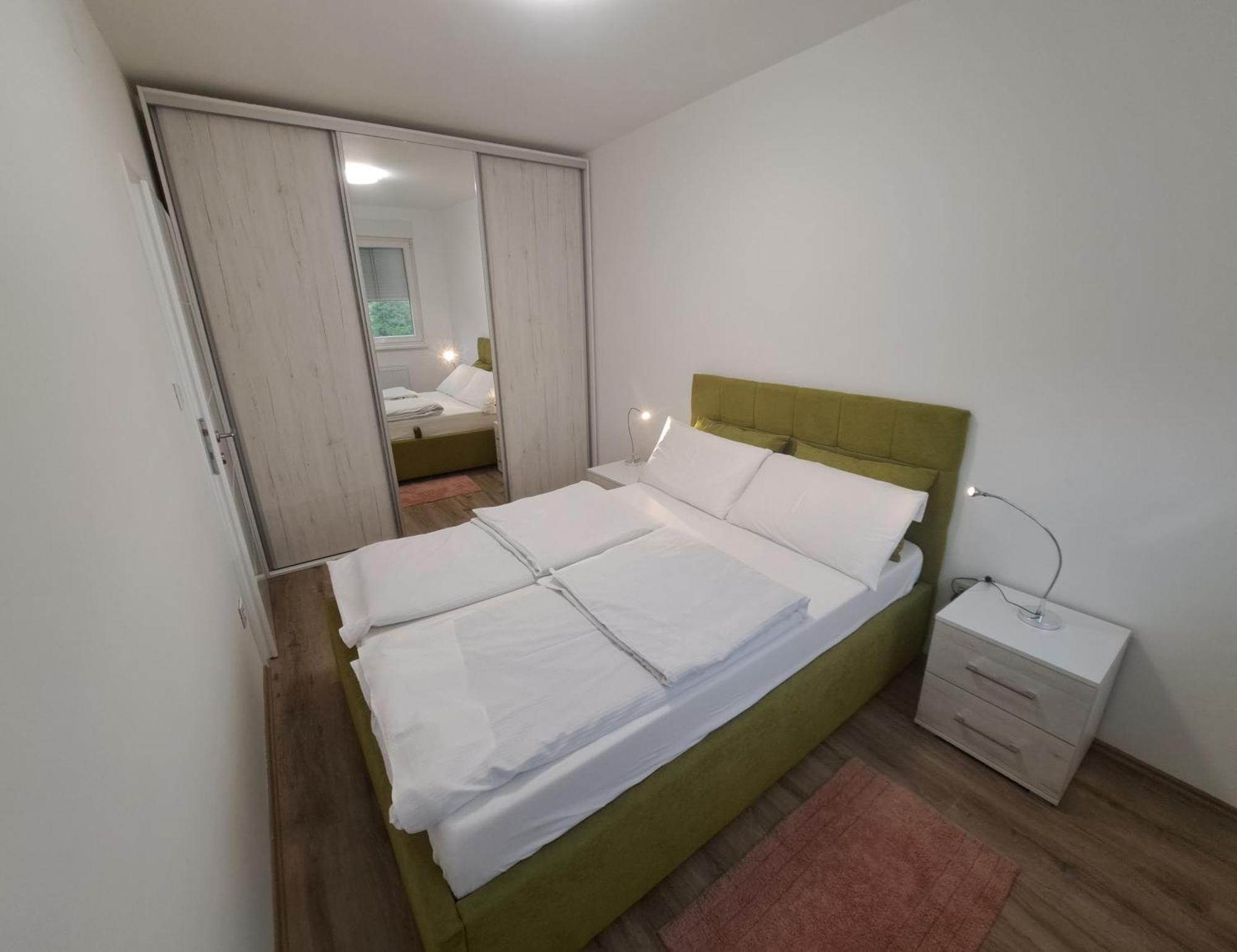 Renome Apartmani Banja Koviljača Екстериор снимка