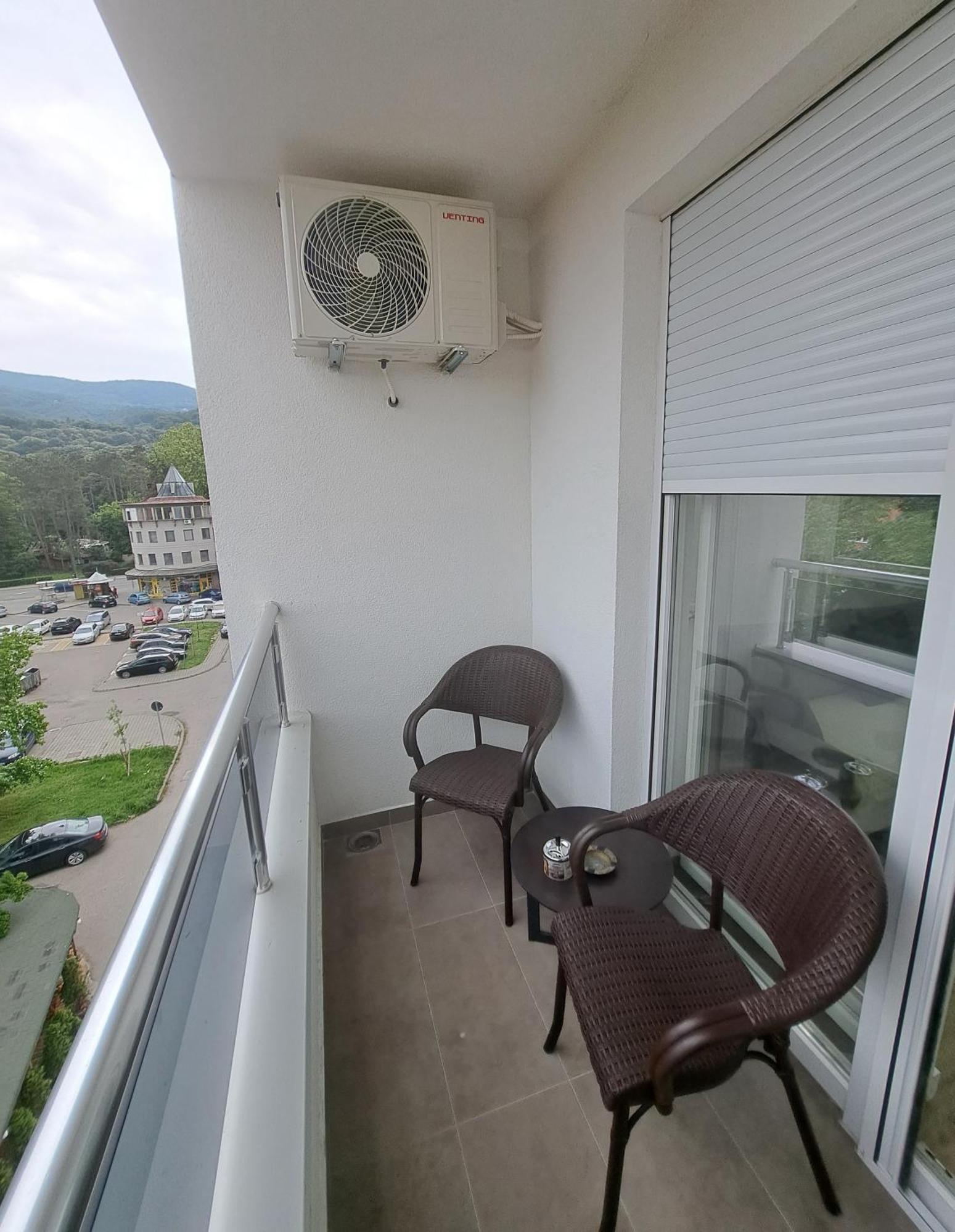 Renome Apartmani Banja Koviljača Екстериор снимка
