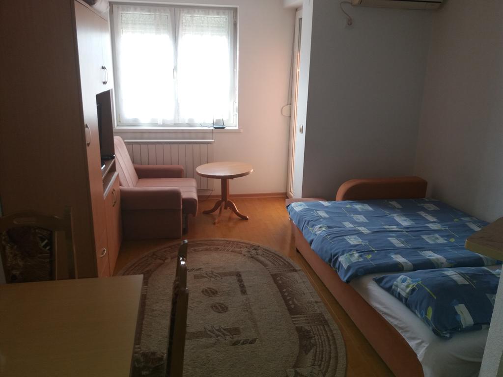 Renome Apartmani Banja Koviljača Екстериор снимка