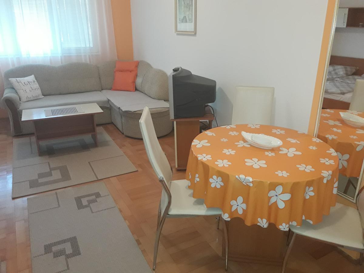 Renome Apartmani Banja Koviljača Екстериор снимка