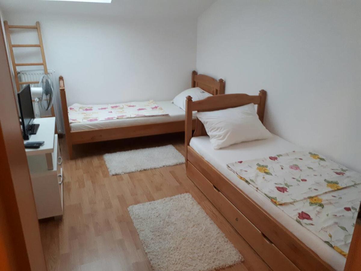 Renome Apartmani Banja Koviljača Екстериор снимка